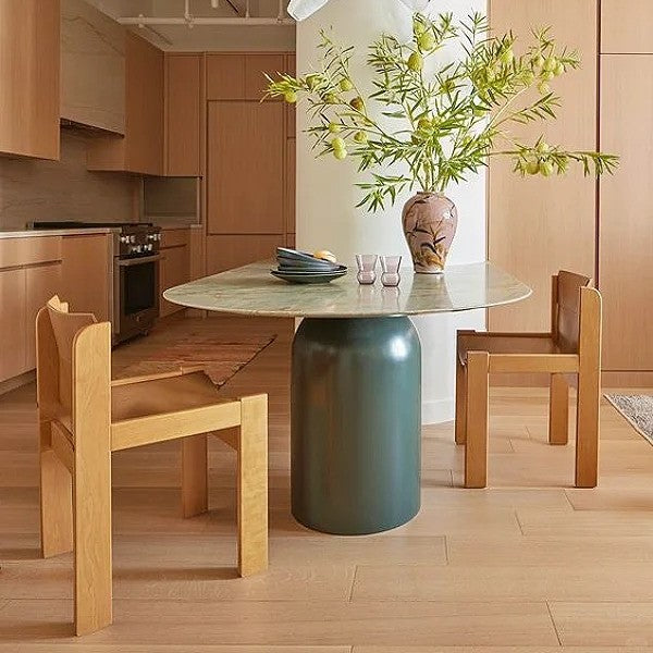 Elegant Dining Set with a Modern Twist-Tanpinhause