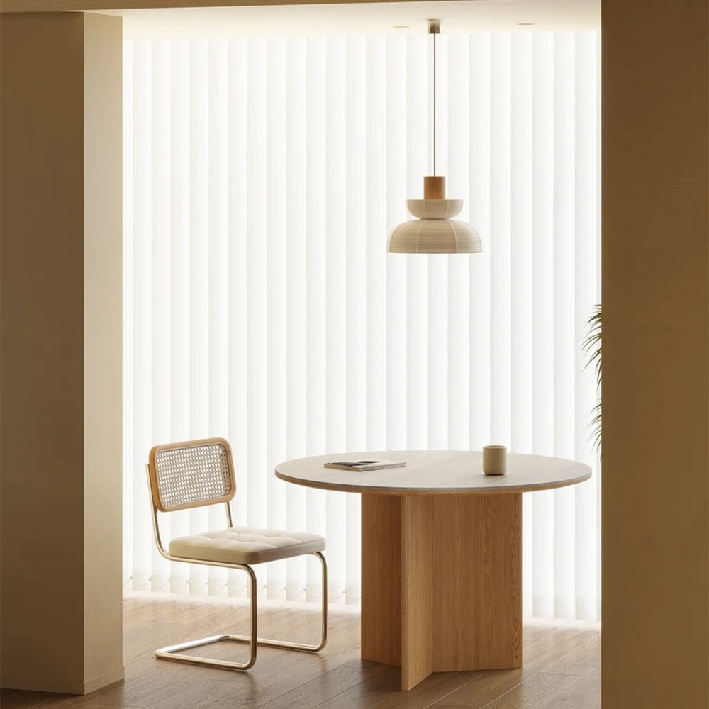 Elegance in Simplicity: The Modern Round Table