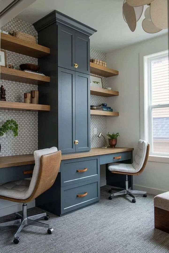 Contemporary Oak Wood Cabinet with Geometric Glass Doors